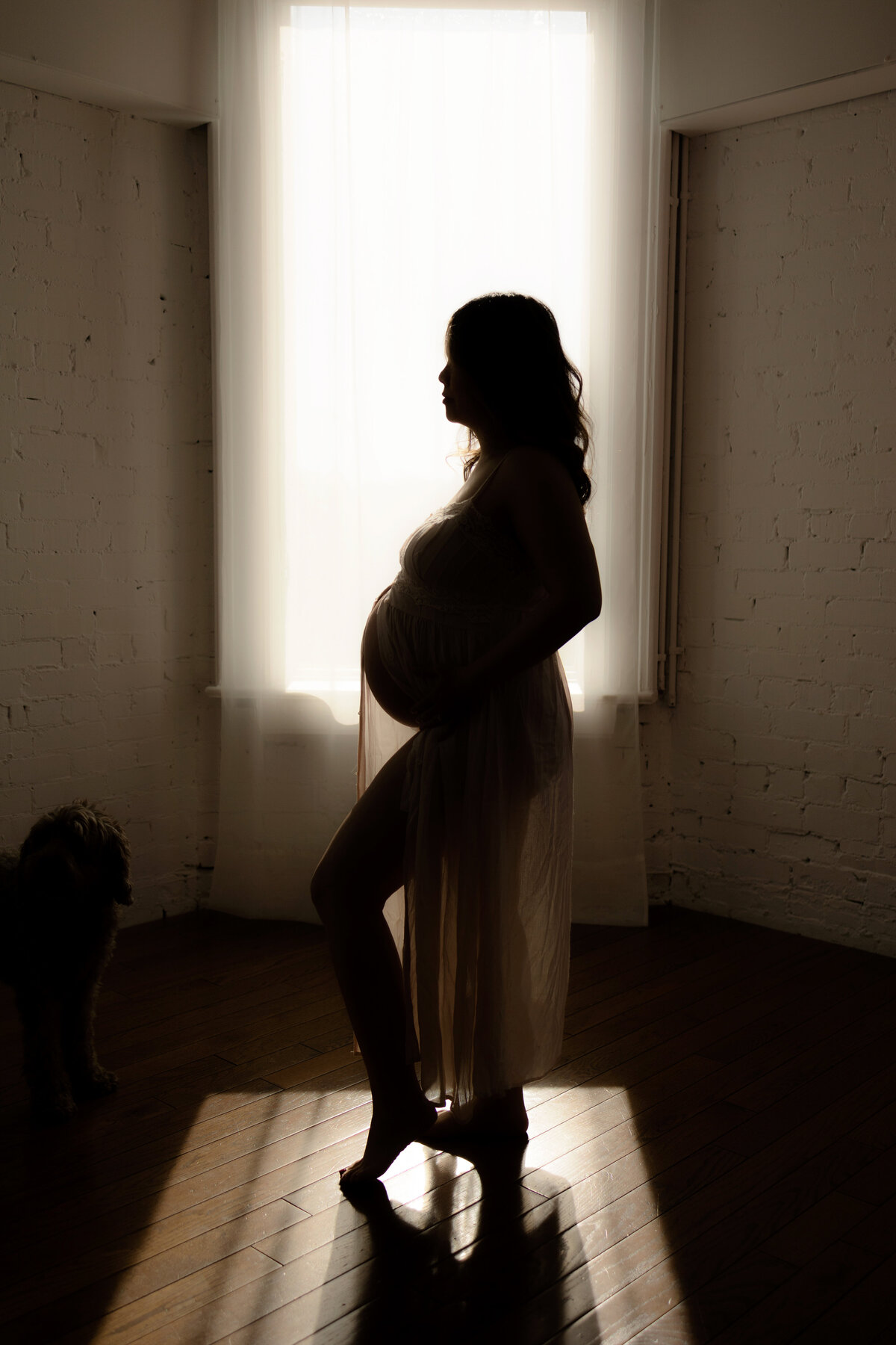 Let me create maternity memories with the artistry of Haley Skof Photography in Calgary. Your journey to motherhood is worth cherishing in stunning photographs.
