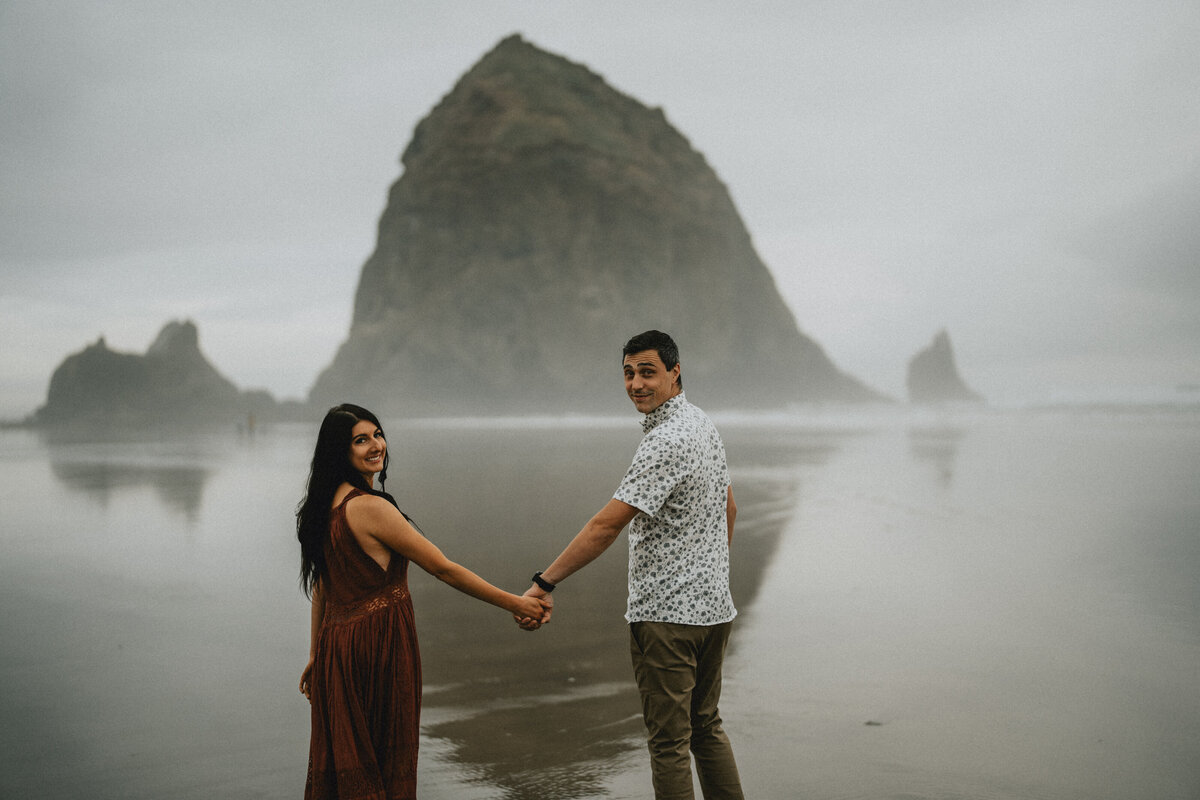 Cannon Beach Engagement Photos-11