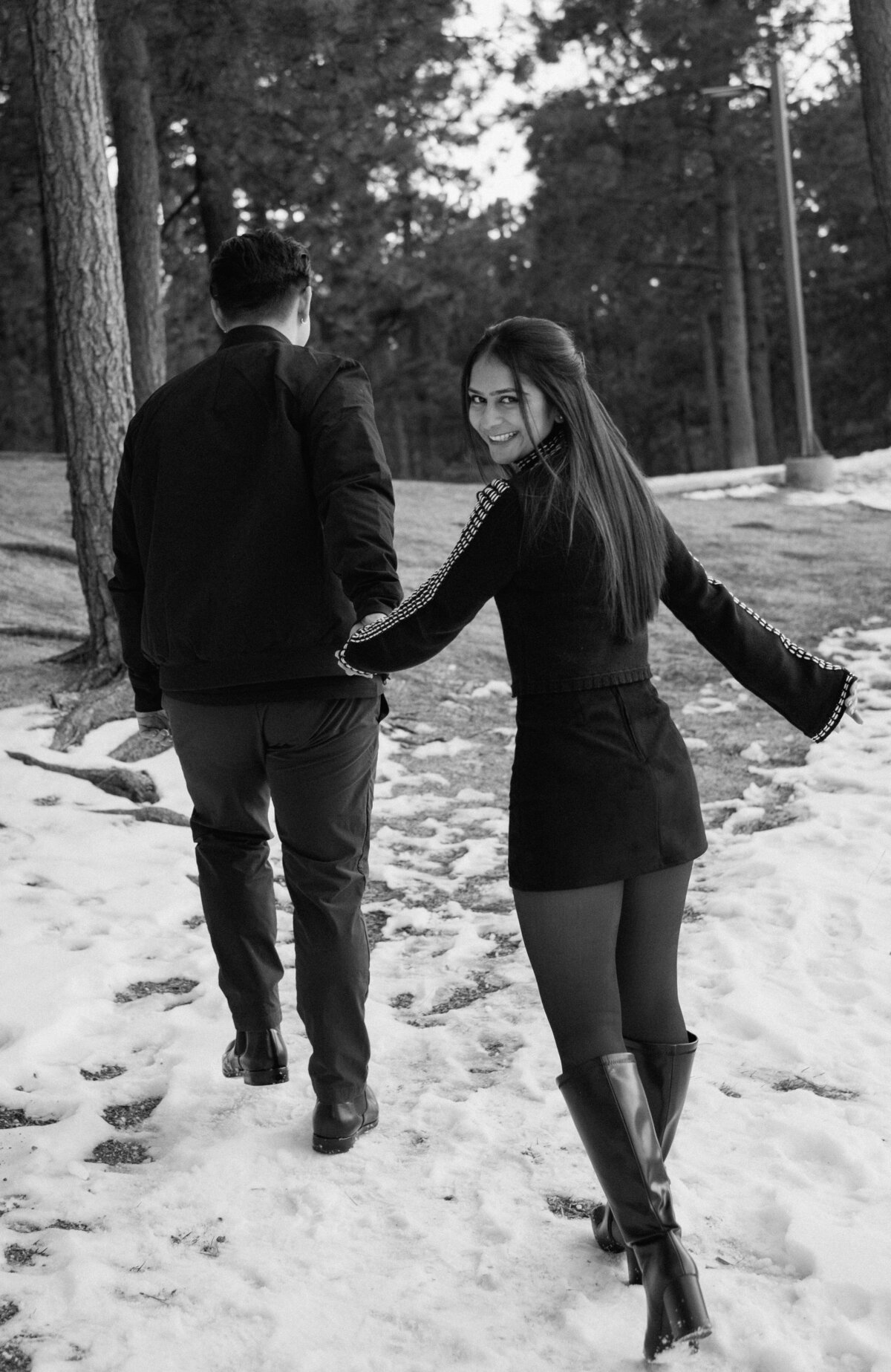 Drashti & Dylan - Christmas Mini-35