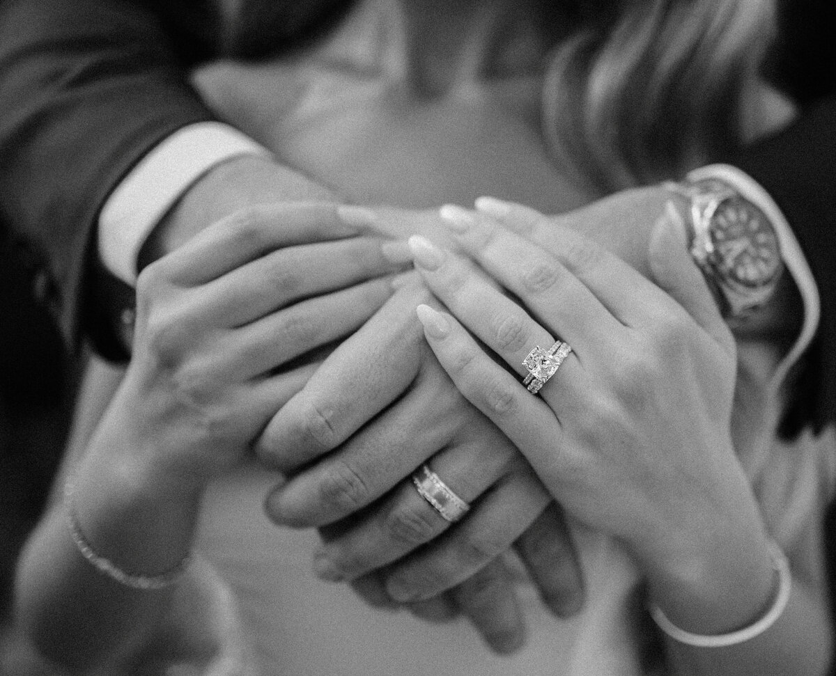 alt="Close-up shot of elegant wedding rings"
