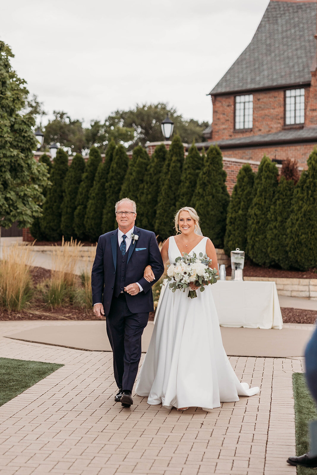 Saint Clair Inn Wedding Michigan Photographer K. E. Rogers Photography-56