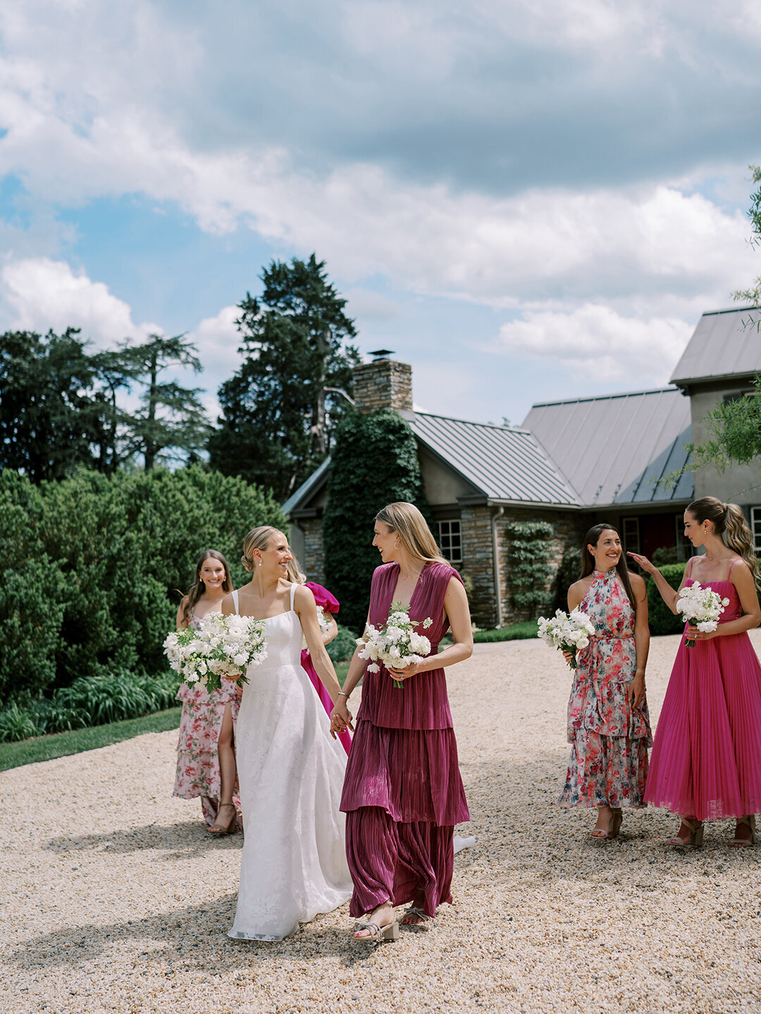 KathleenRob5-3-25GlenstoneGardenVA-VickiGraftonPhotography-324