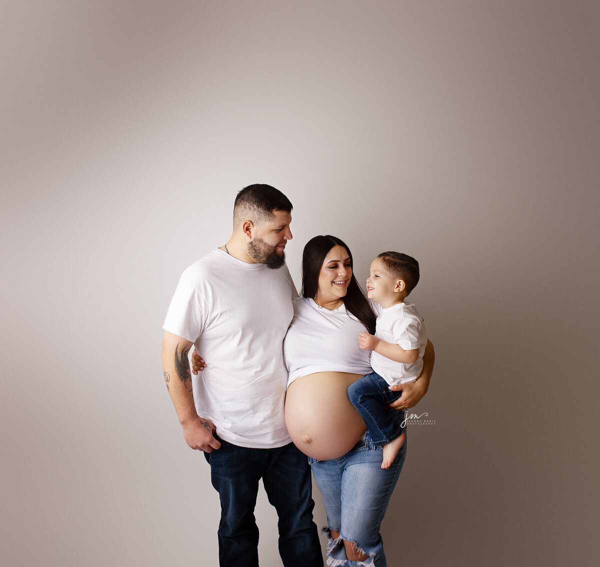 Amarillo Lubbock Maternity Photograher - Studio Maternity 2025 (51)