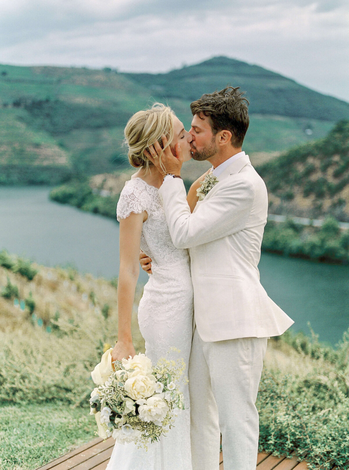 Diane Sotero Photography_Douro Valley_Portugal_Wedding_Quinta Ventozelo_716