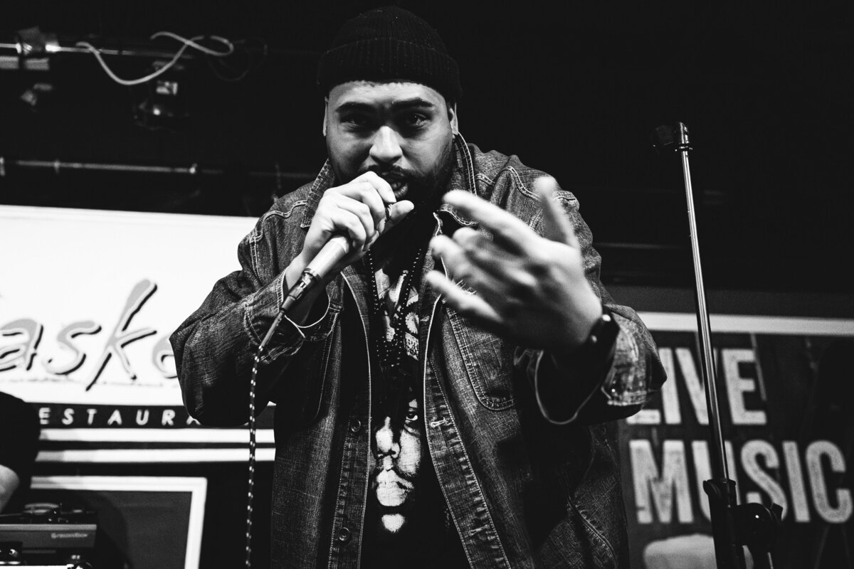 IAMSARAHVPhotography-005-SV5_5921-Enhanced-NR-2-005