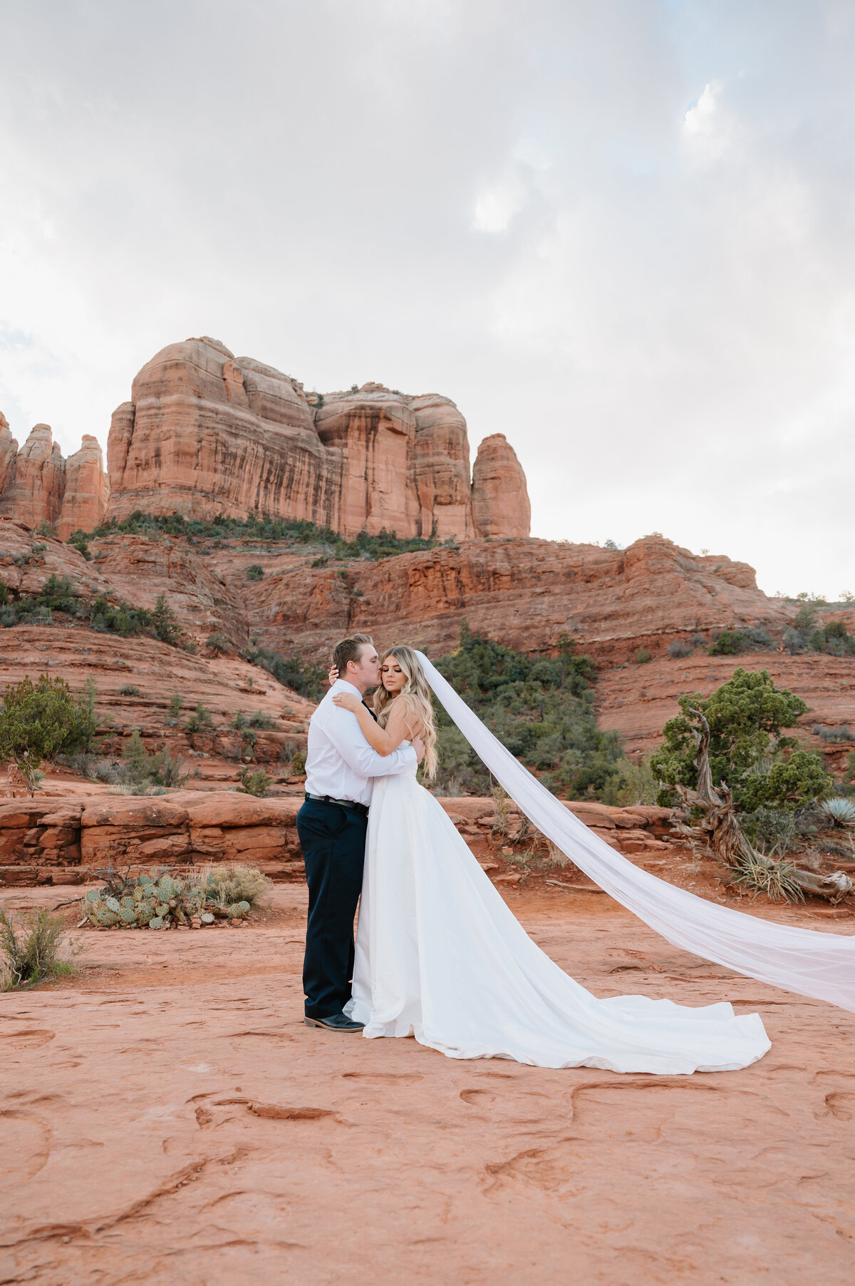 Sedona-Arizona-Elopement-Wedding-KeelyNicholePhotography-2