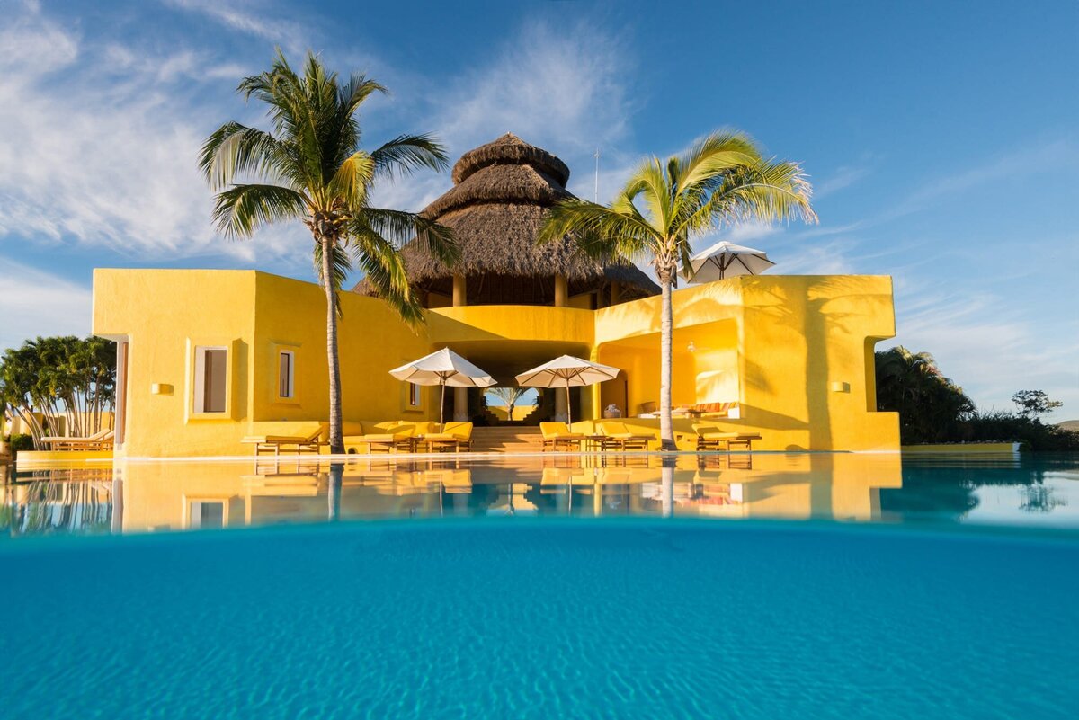 01-2-Sol-de-Oriente-Luxury-Villa-Careyes-Mexico-Soeren-Pallisgaard-8131