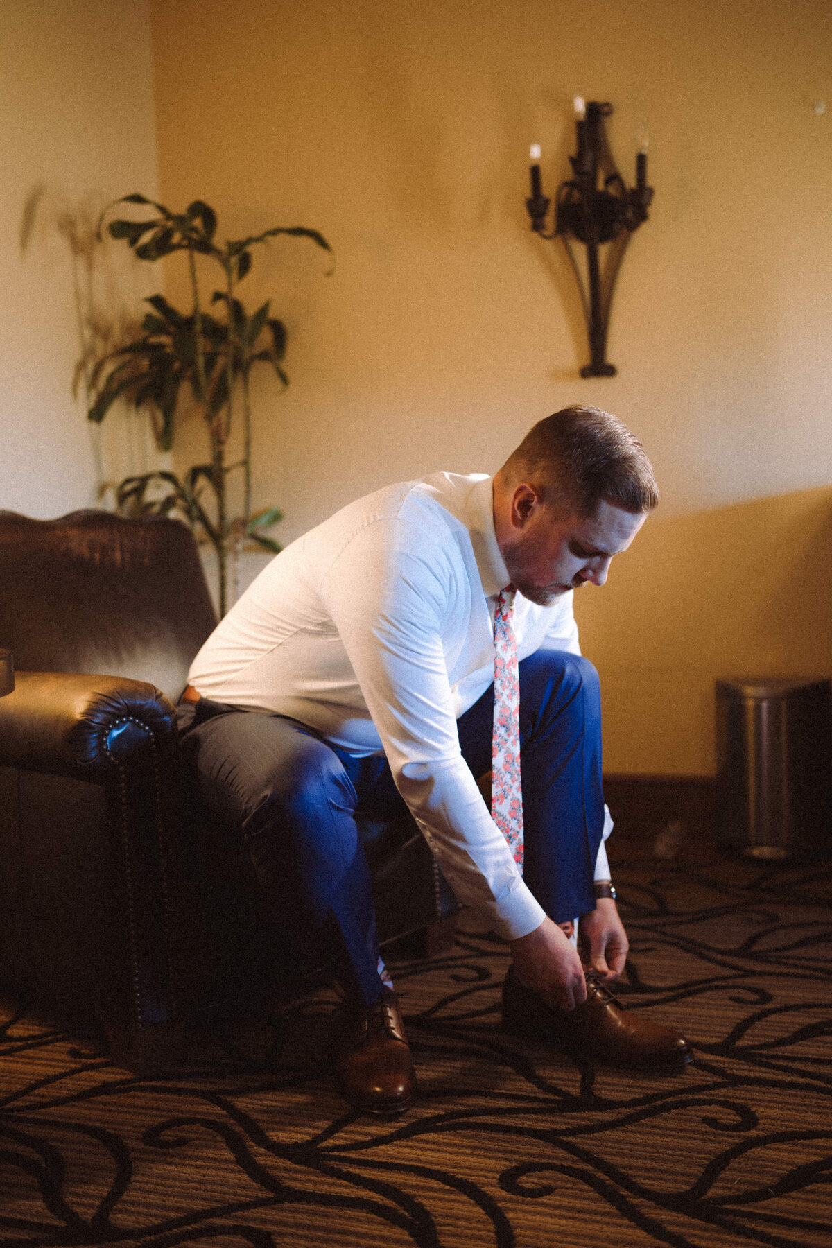 Sarah & Steven Wedding Sneak Peeks-9