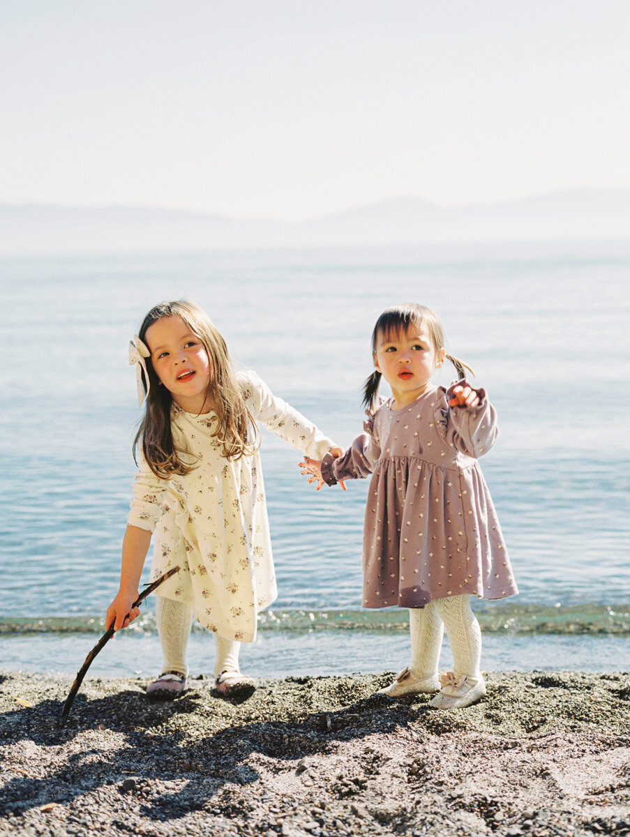Family photos by Lake Tahoe