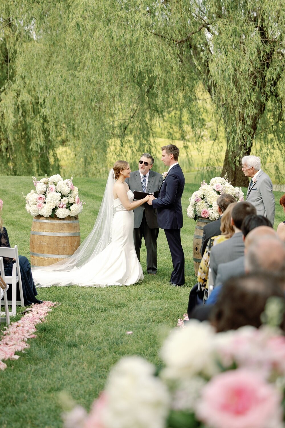 Amberworks-floral-the-barns-wedding-middletown-ct-5