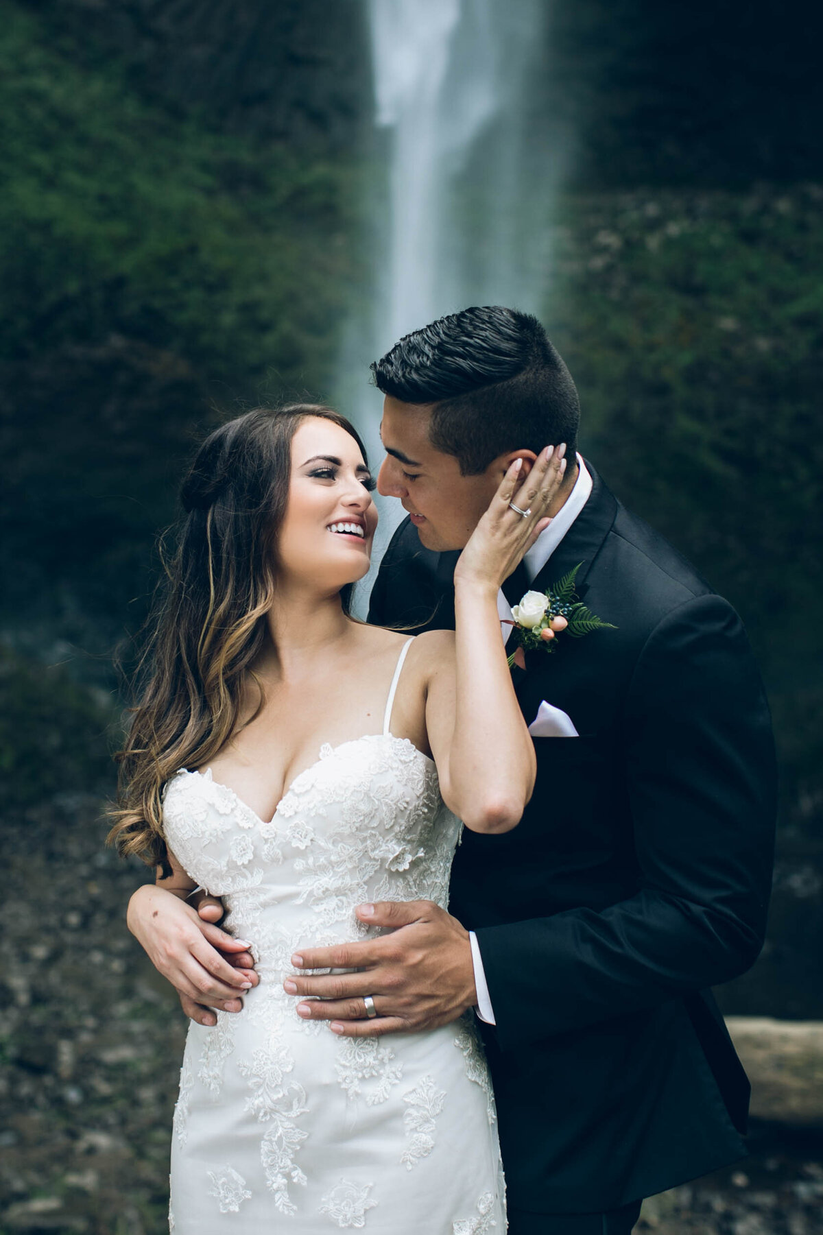 portland-oregon-anniversary-waterfall-photos-3