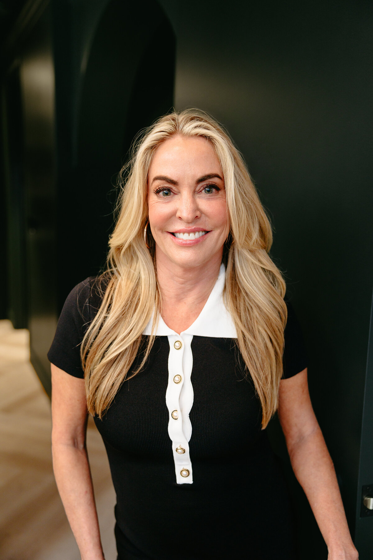 Alexa-Vossler-Photo_Cult-Aesthetics_Cult-Clinics-Dallas_Medspa-Photographer_Denver-Brand-Photographer_December2024-Brand-Photoshoot-14