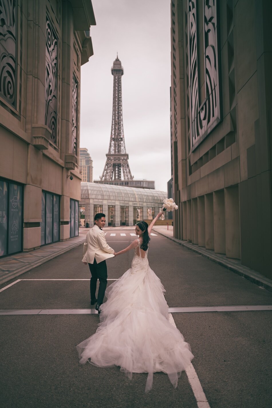 Destination pre-wedding photoshoot, The Parisian, Macau.