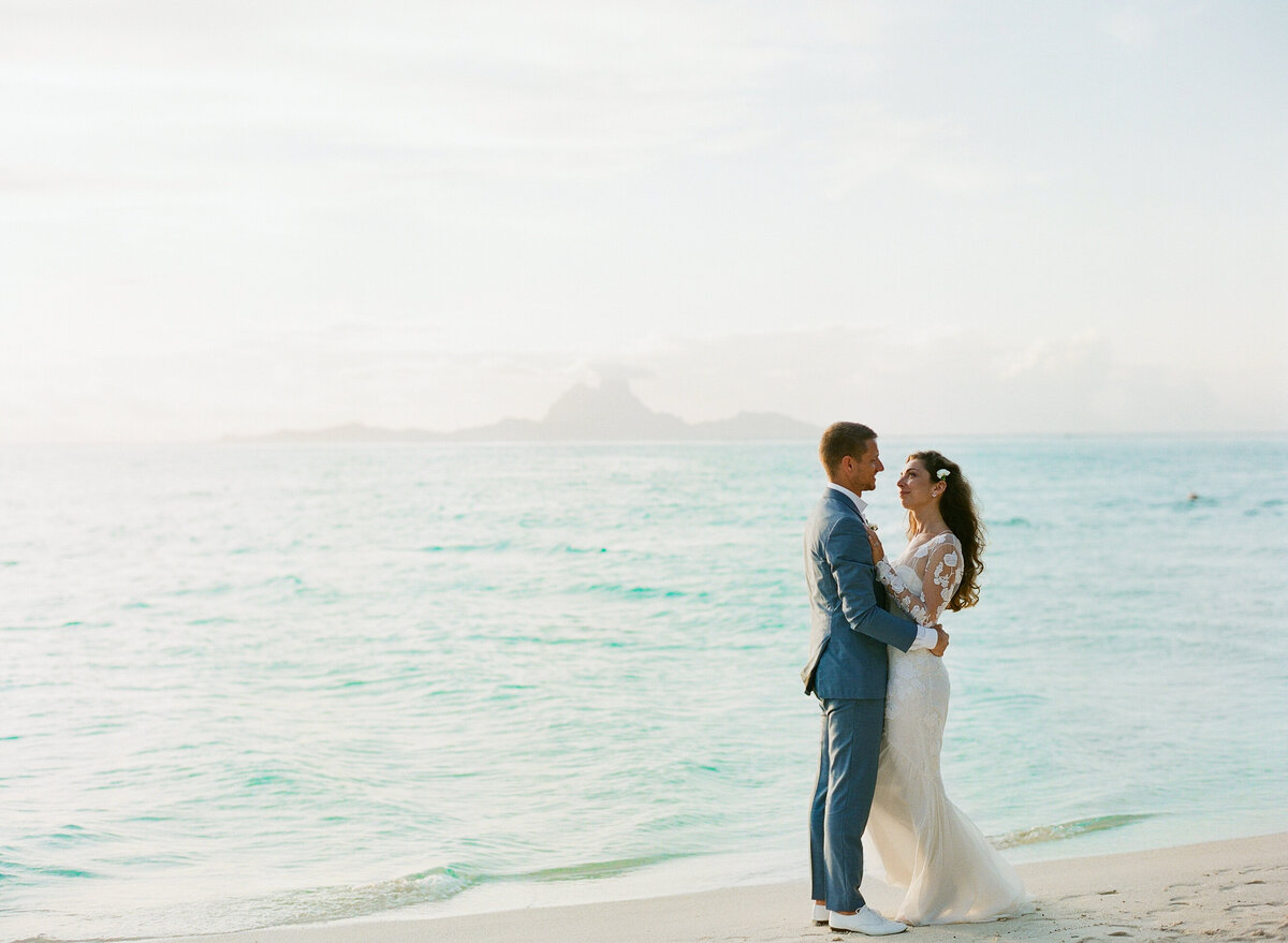 Honeymoon-Wedding-Bora-Bora-1