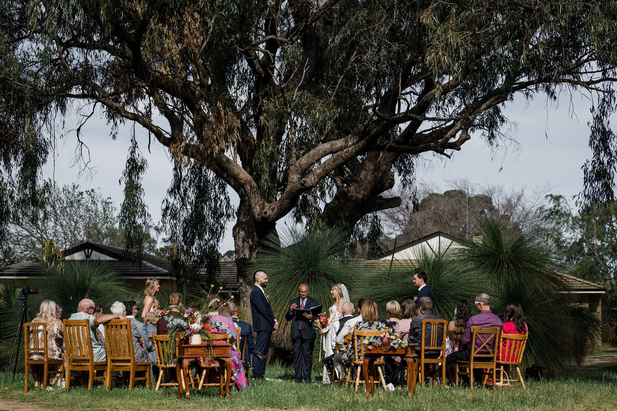 ehlanna-jake-backyard-falcon-wedding-freedom-garvey-photographer-024