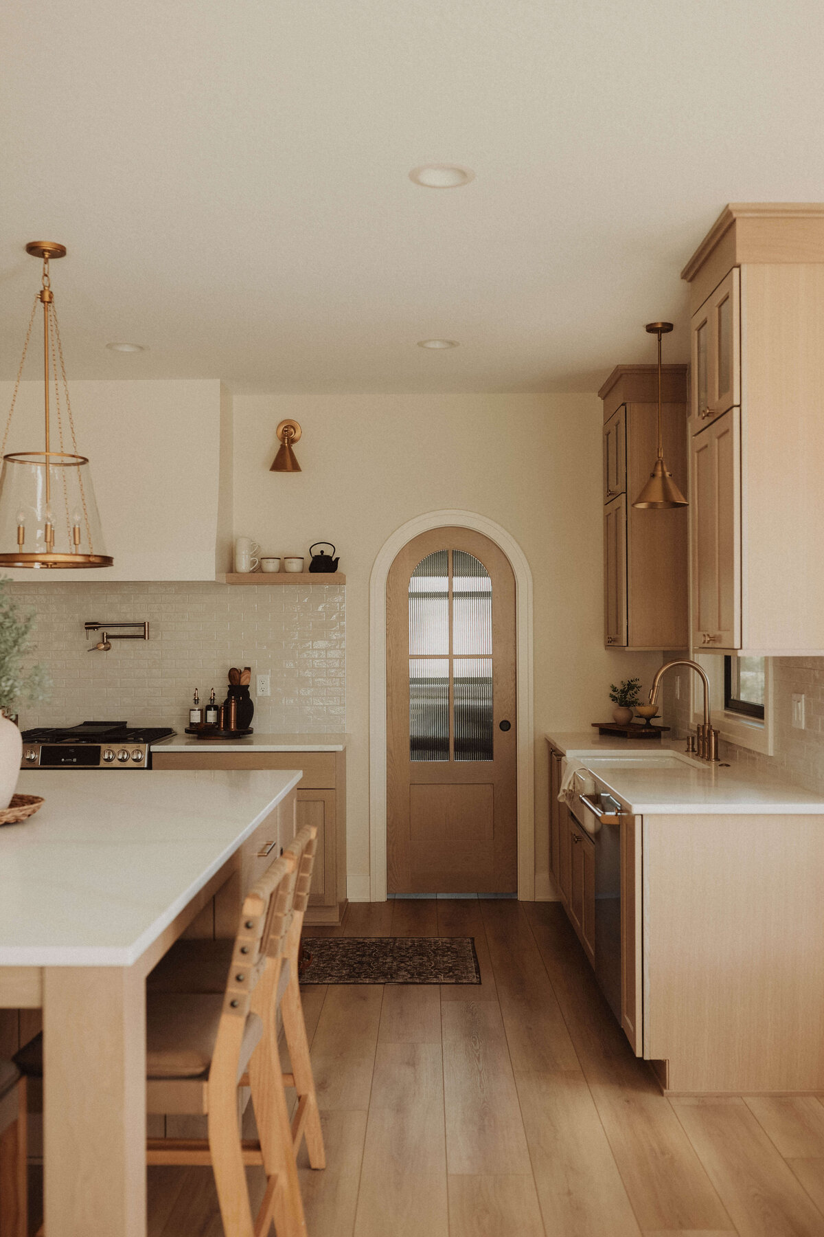9632-Kitchen-Polk-City-Central-Iowa-Custom-Home-JRL-Builders-3F1A7807