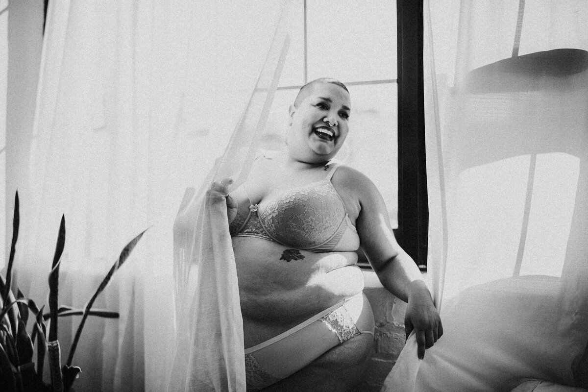 jaimie-nicole-krause-st-louis-Body-Fat-Positive-Boudoir-Photography_006