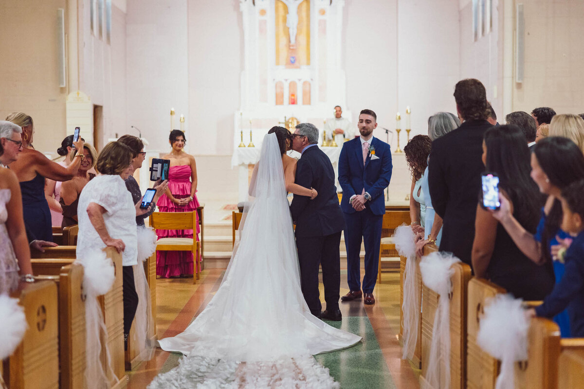 250802-Lauren&Nicholas-BrooklakeCountryClub-Wedding-FlorhamPark-NJ-Previews-Web-63