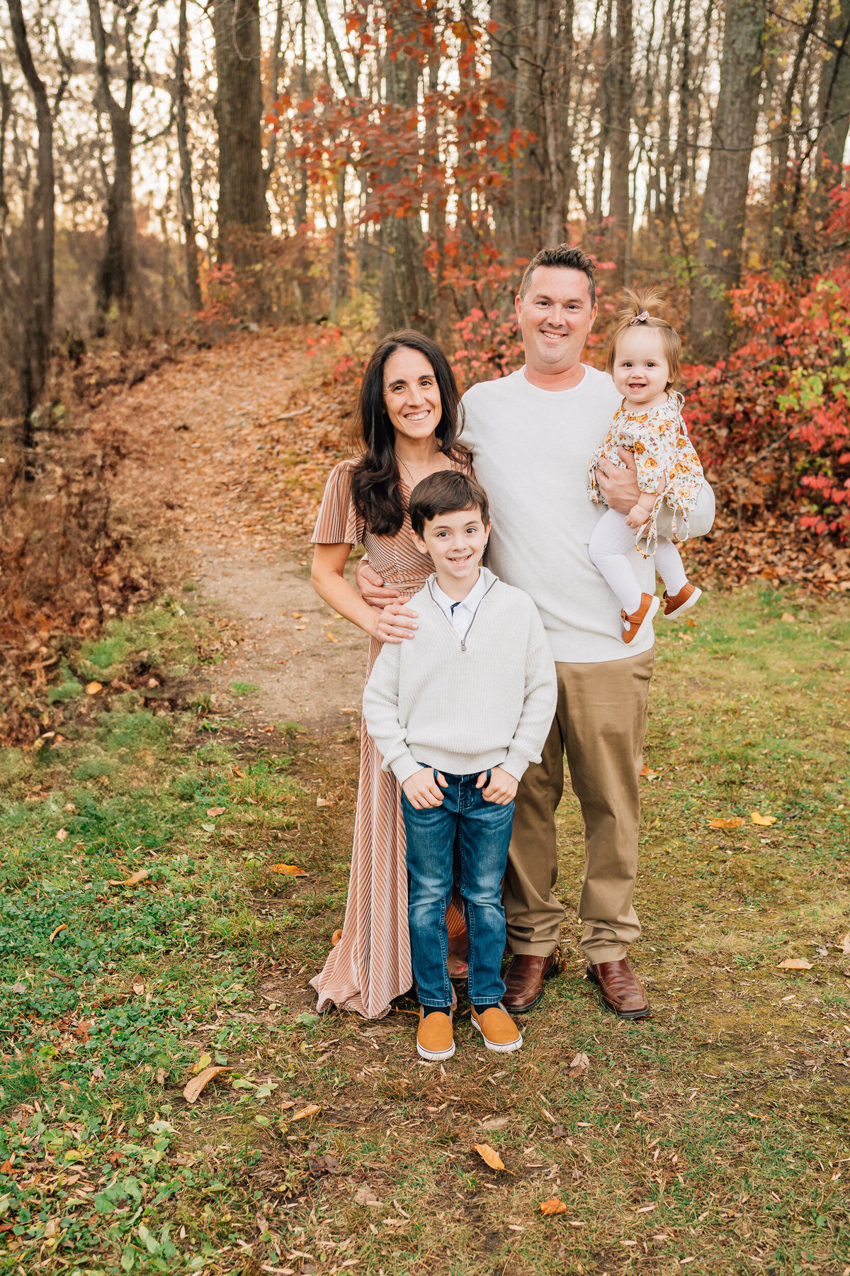 Canton CT Family and Newborn Photographer | Connecticut Family Photographer -1
