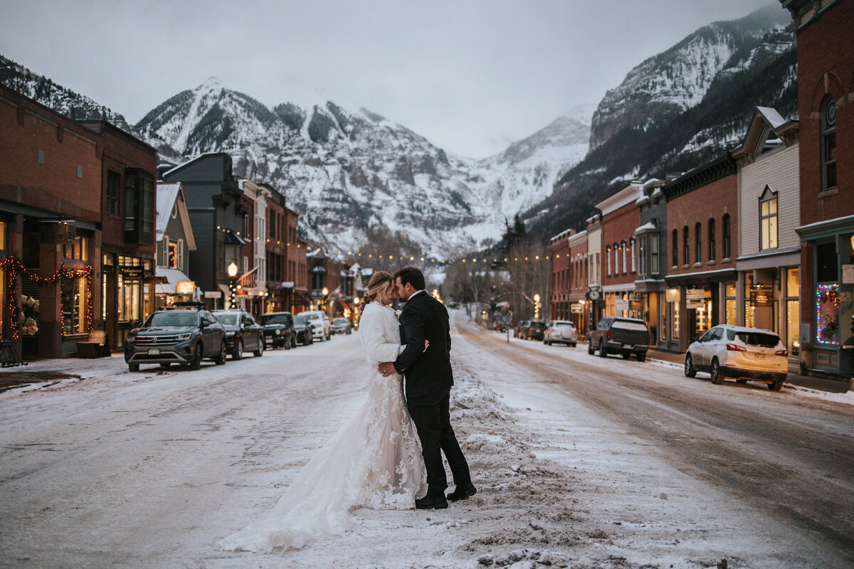 Colorado Elopement Photographer