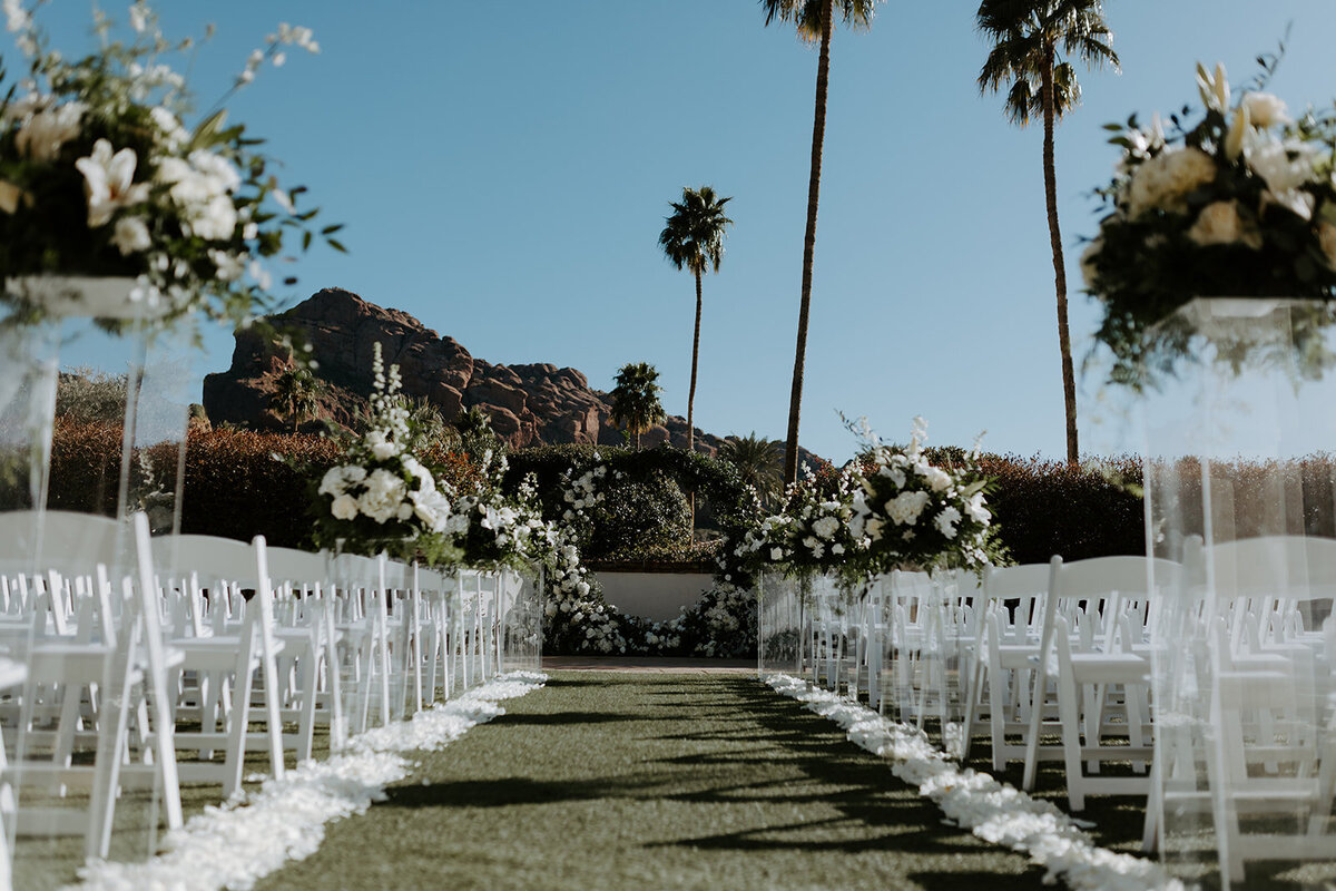Classic Scottsdale, Arizona wedding celebration planned by BTO Events
