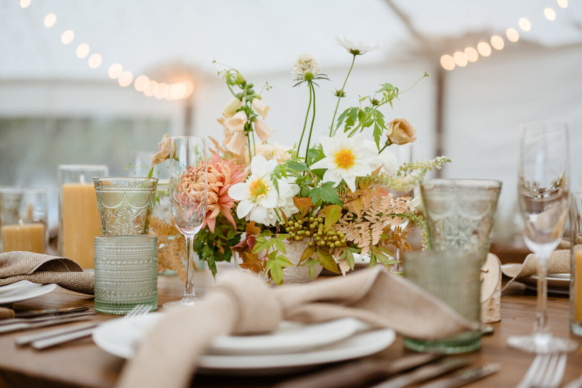 Hudson-Valley-Wedding-Planner-Canvas-Weddings-Lundy-Farm-Wedding-Eco-Friendly-tent-wedding-tablescapes-4