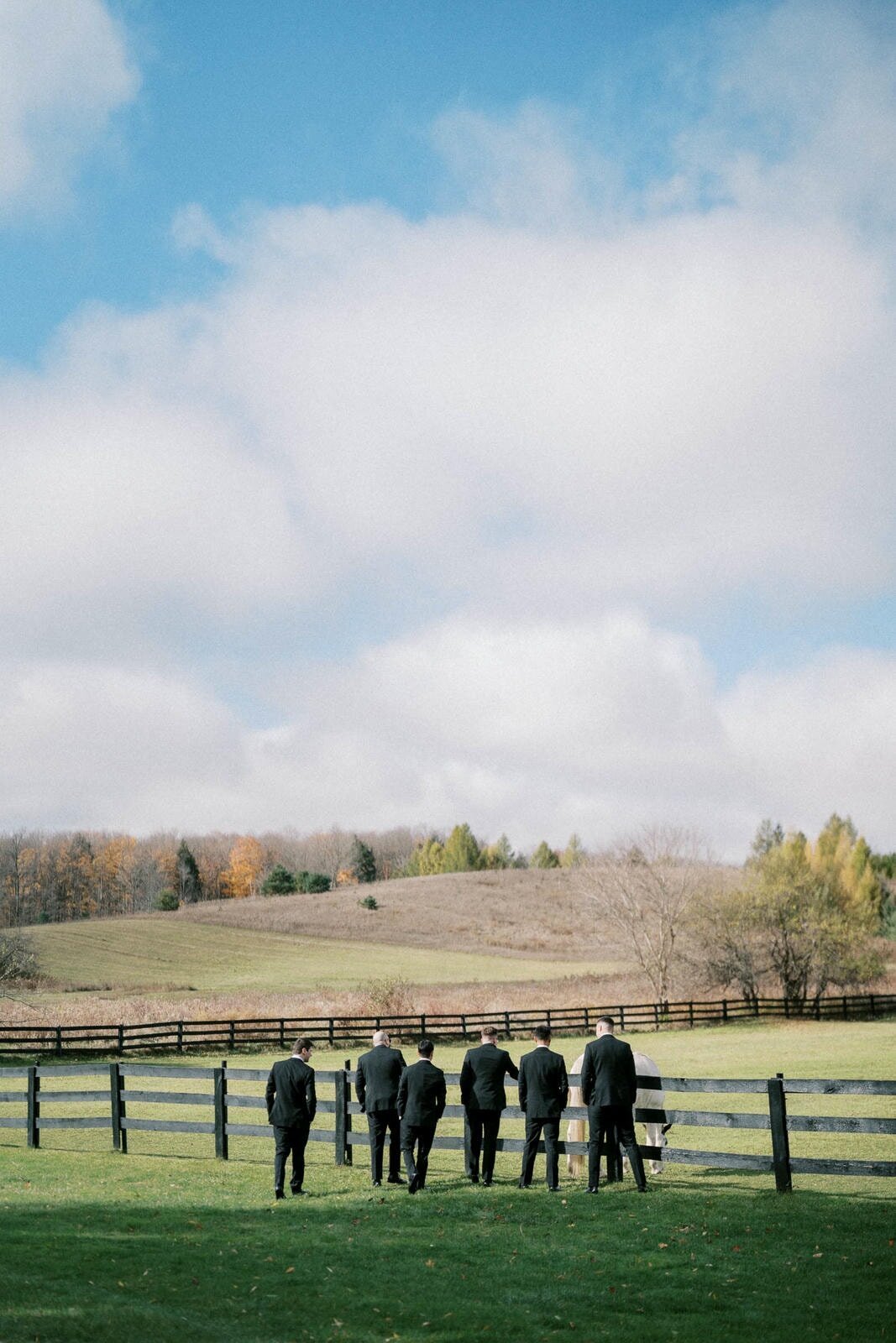 W11-Wedding-Photos-Caledon-Valley-Estate-Eleanor-and-Michael-2024-11-02-2500px-1026