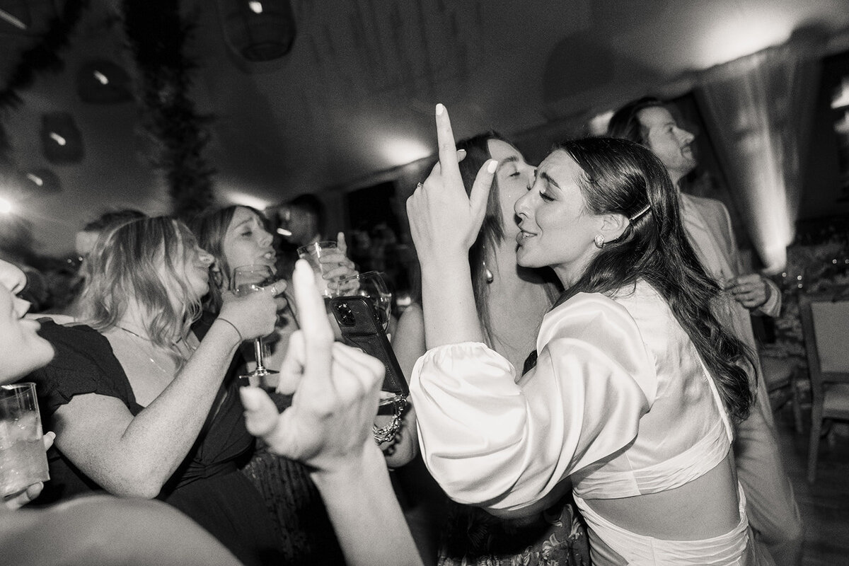 Liz & Sam Dancing-310-2