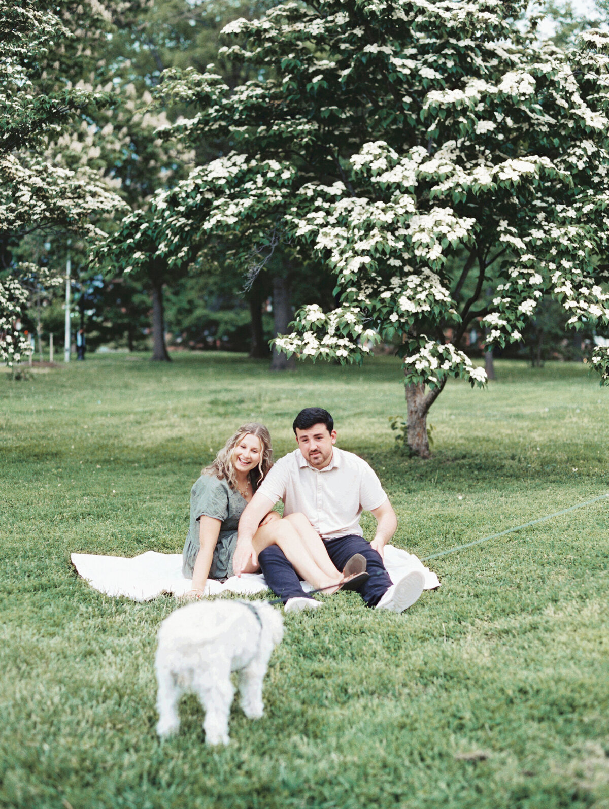 HannahDylanFilm-Mount-Vernon-Patterson-Park-Engagement-Session-Baltimore-Wedding-Phootgrapher-Nicole-Simensky-Photography-15