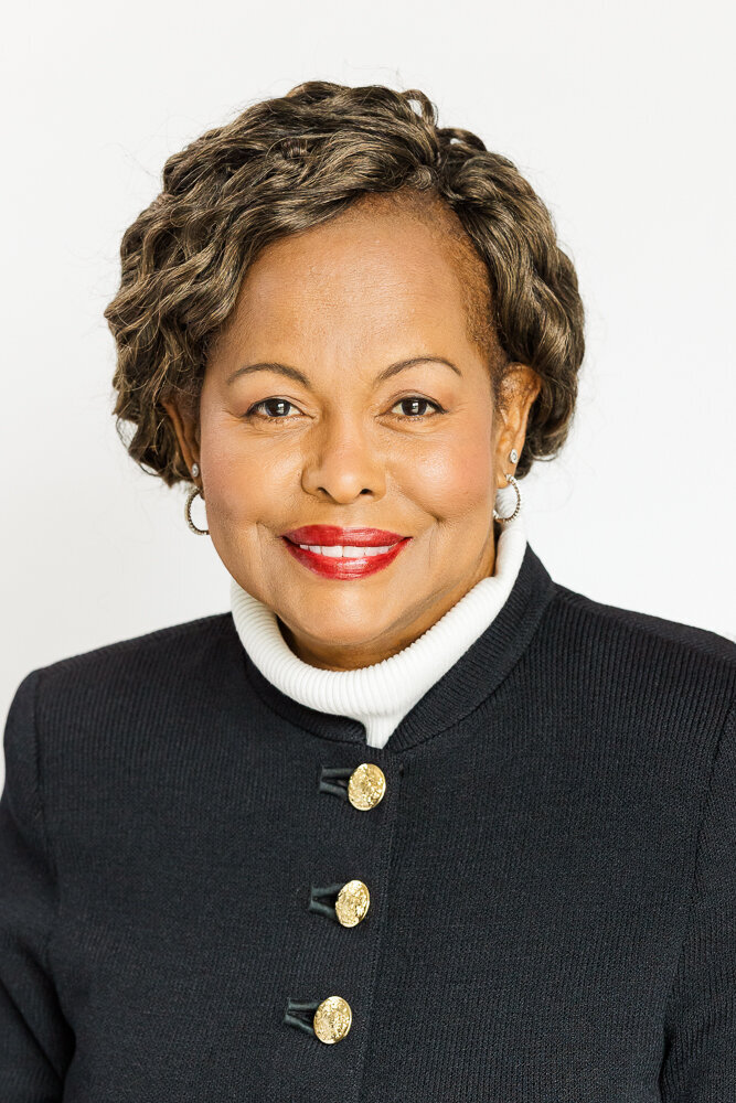 Joylin Professional Headshot-1