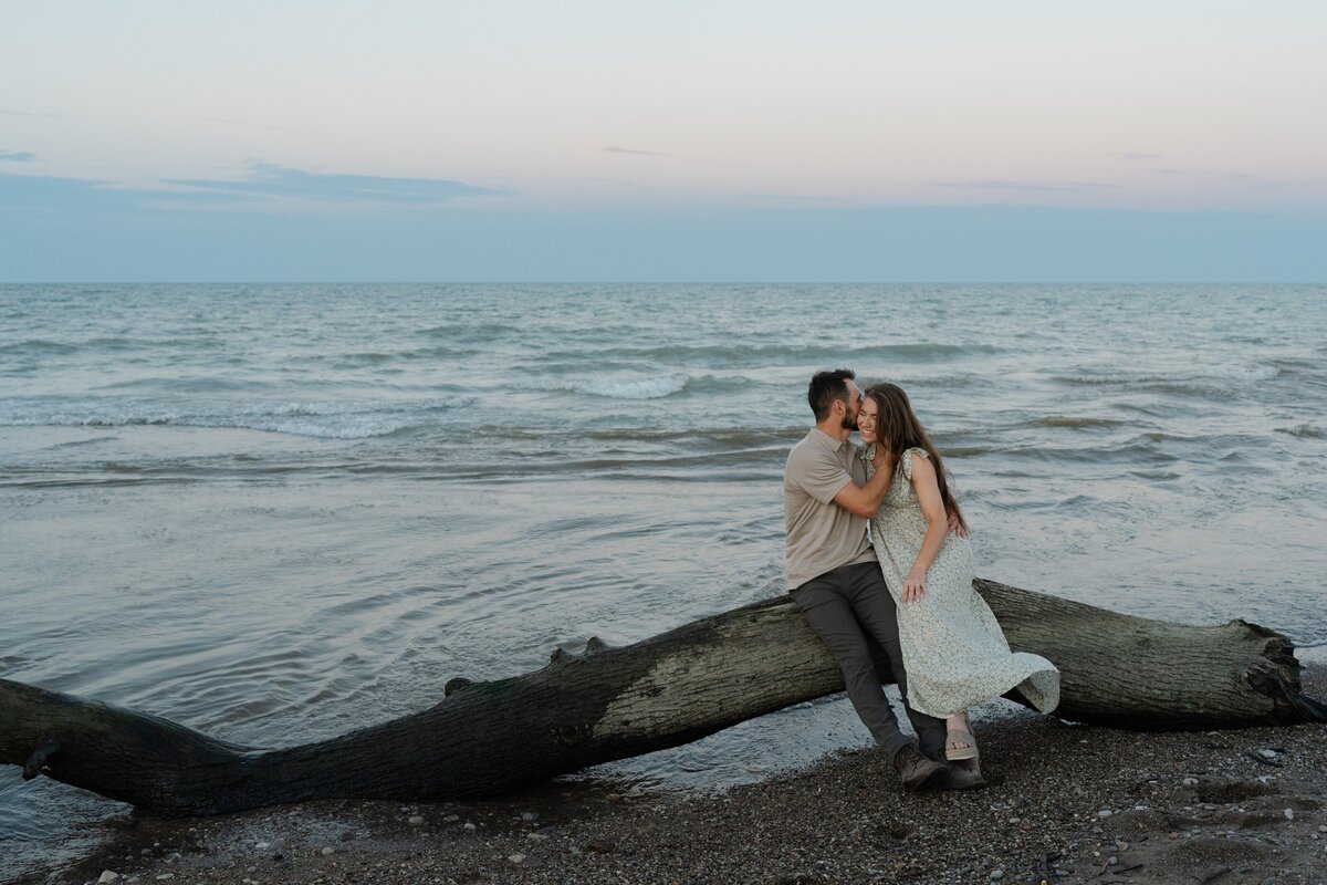 Engagement-Photos-Lake-Michigan-Milwaukee-10