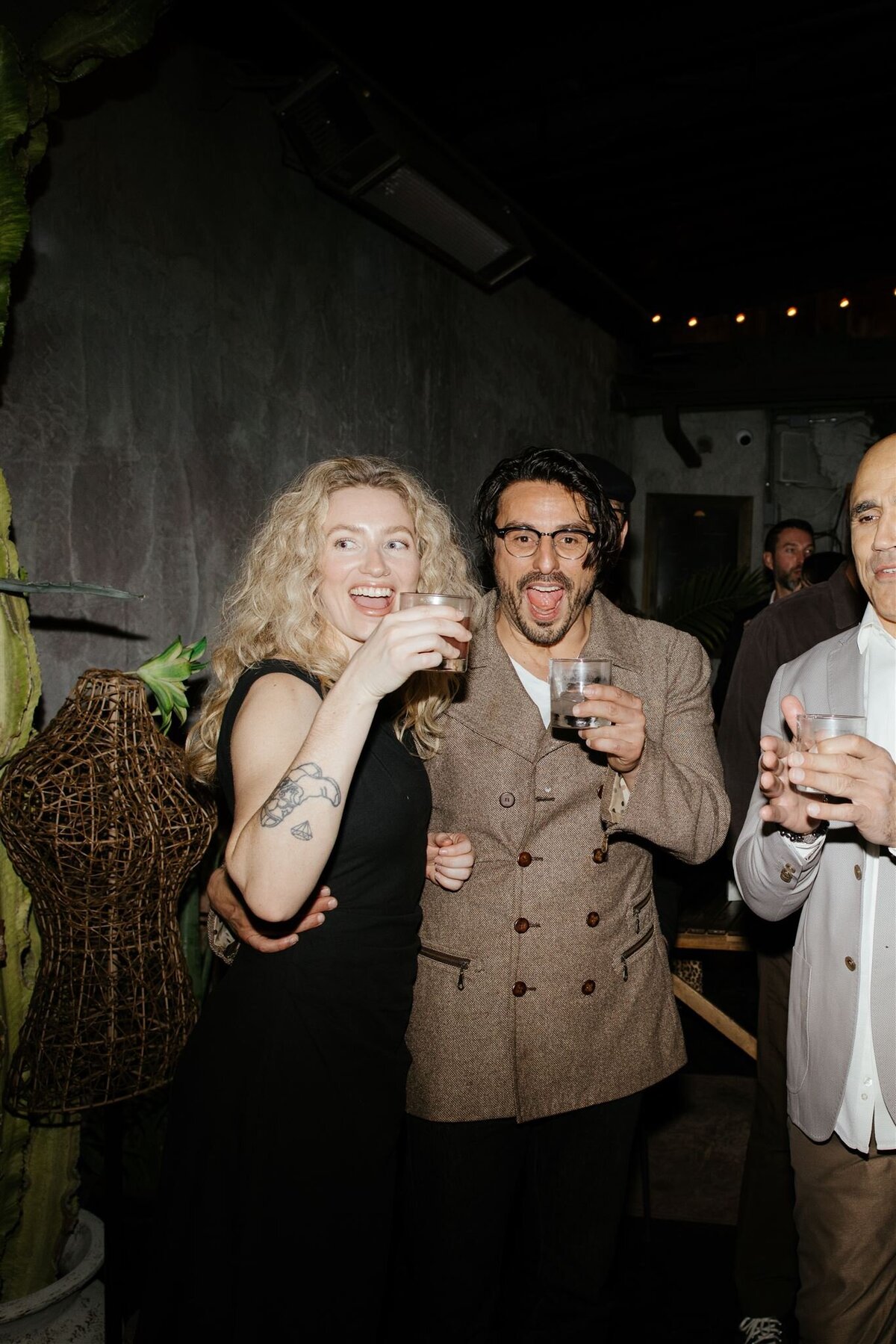 melrose-umbrella-party-wedding-hanna-walkowaik-photography-0103_websize