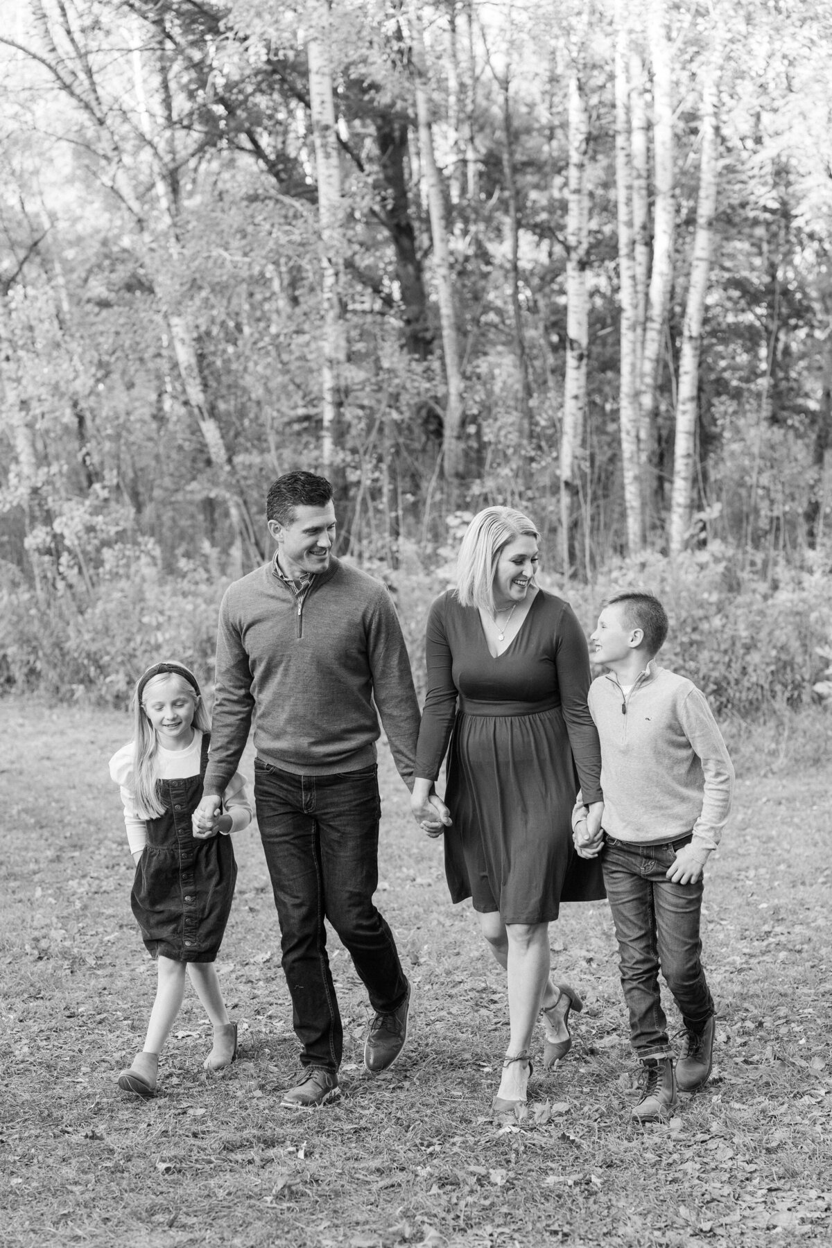 Classic Family Session in Minnesota by Yantes Photo