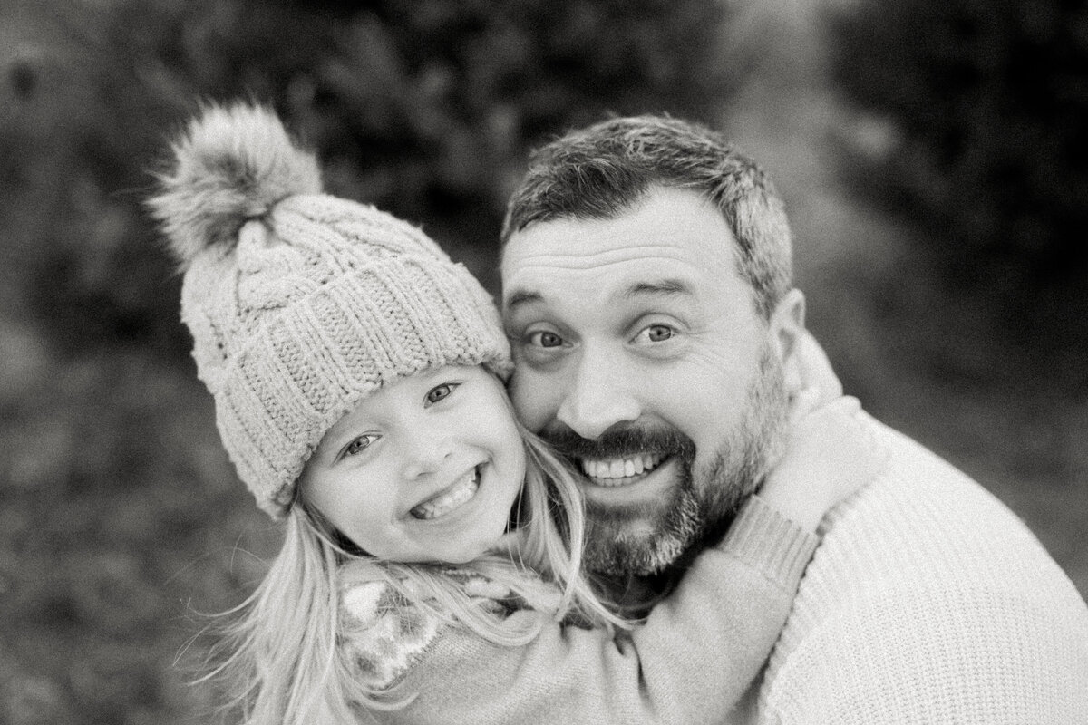 family_portraits_benjamin_treefarm_waterloo15