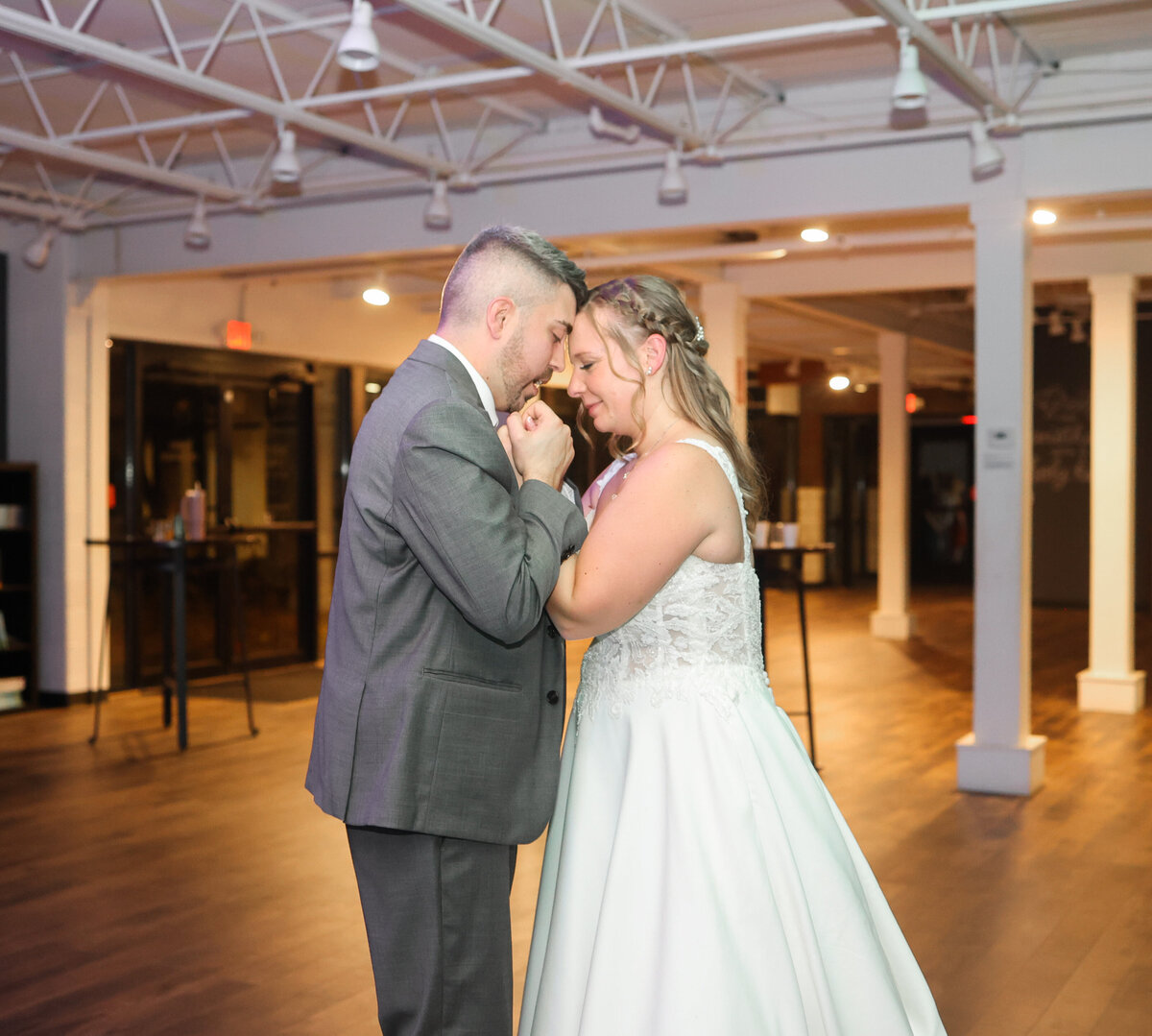bride-and-groom-private-last-dance-sojourn-church-new-albany-indiana