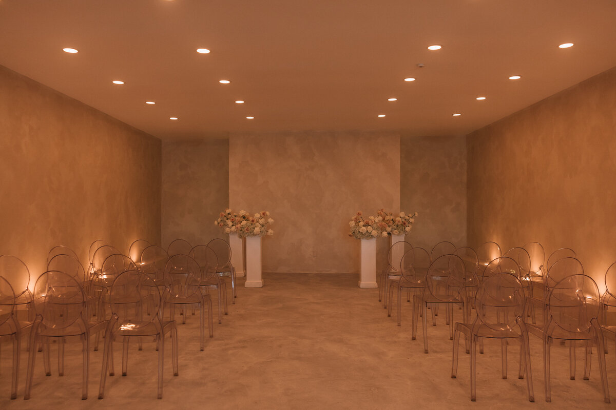 ThatChapelDowntownRomanticCeremony3