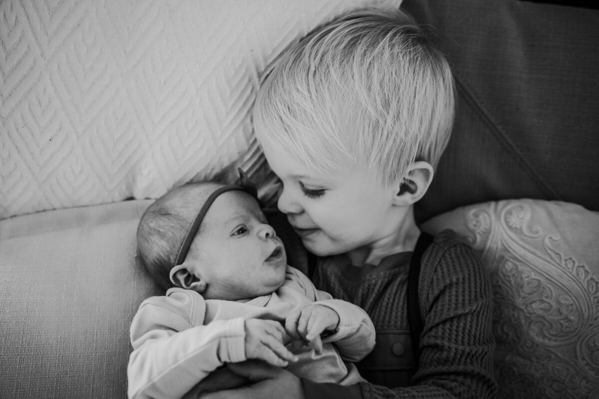 baby with brother newborn session-1