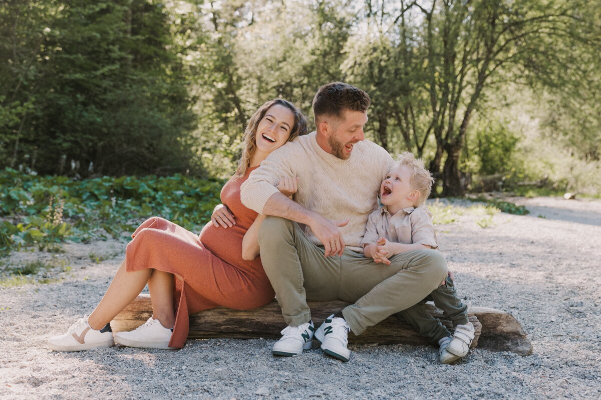 Babybauch Fotoshooting Salzburg Stadt Familienshooting 