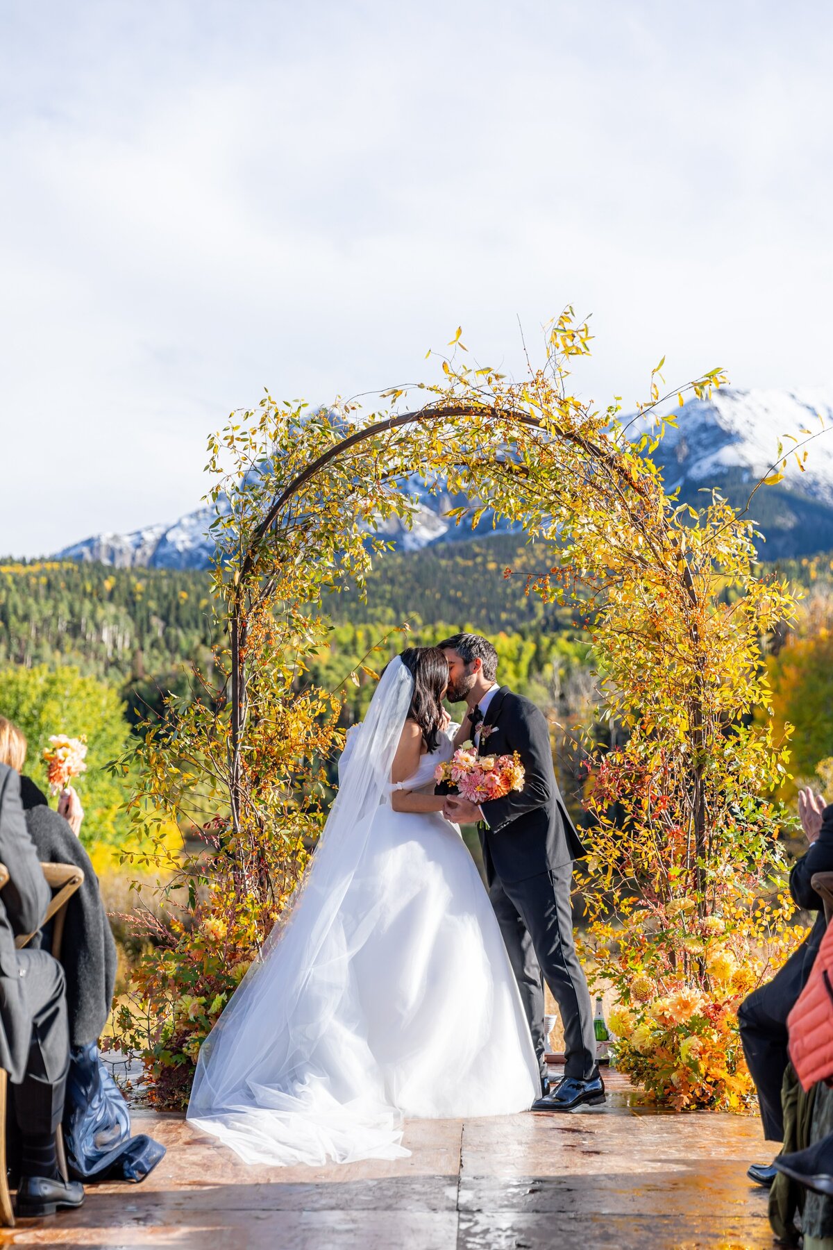 TellurideWeddingPhotographer-AbieLivesayPhotography-SoireeTellurideWeddingPlanner-LaurieJon-435