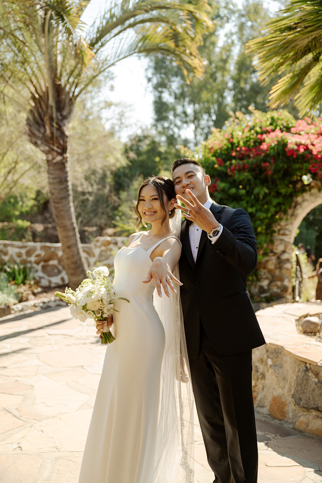 meagan-hilss-events-romantic-couple-moment