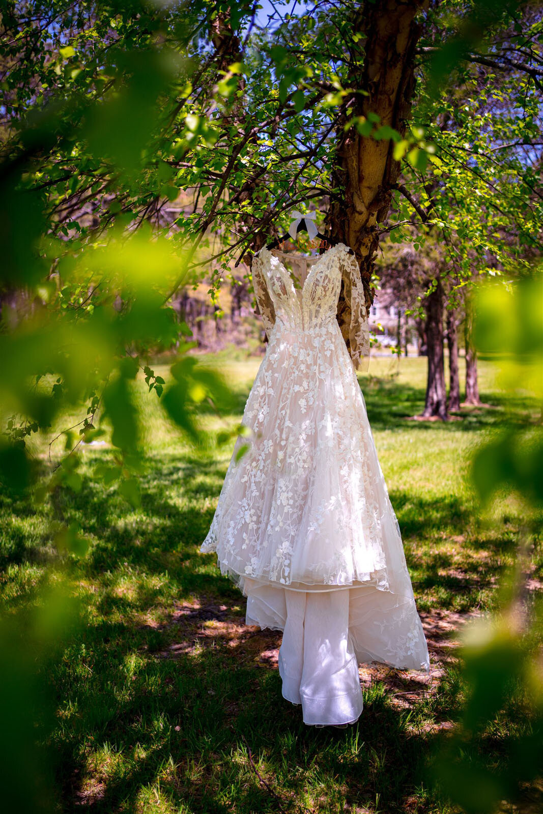 X001-Talbot-Country-Club-Wedding-Sneak-Peek-Photography-by-Bee-Two-Sweet