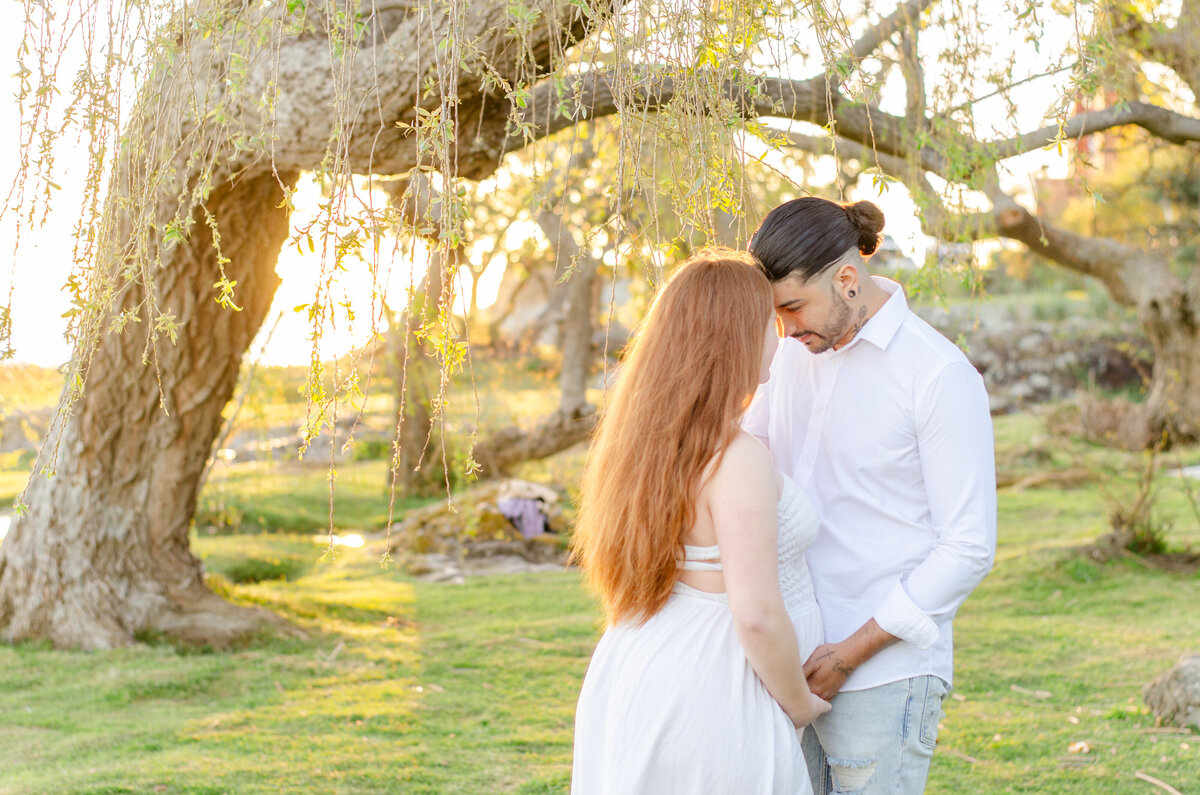 fairytale-maternity-photography-session