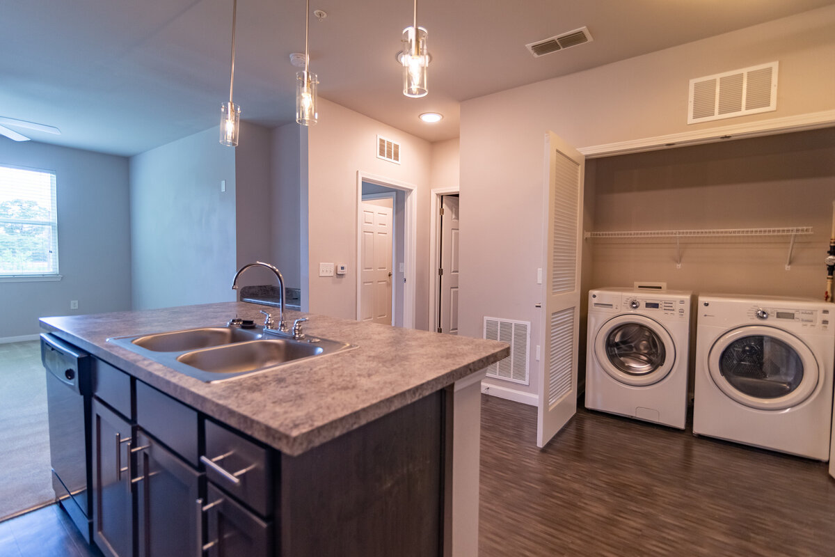 042924ATLGranite Crossing-56