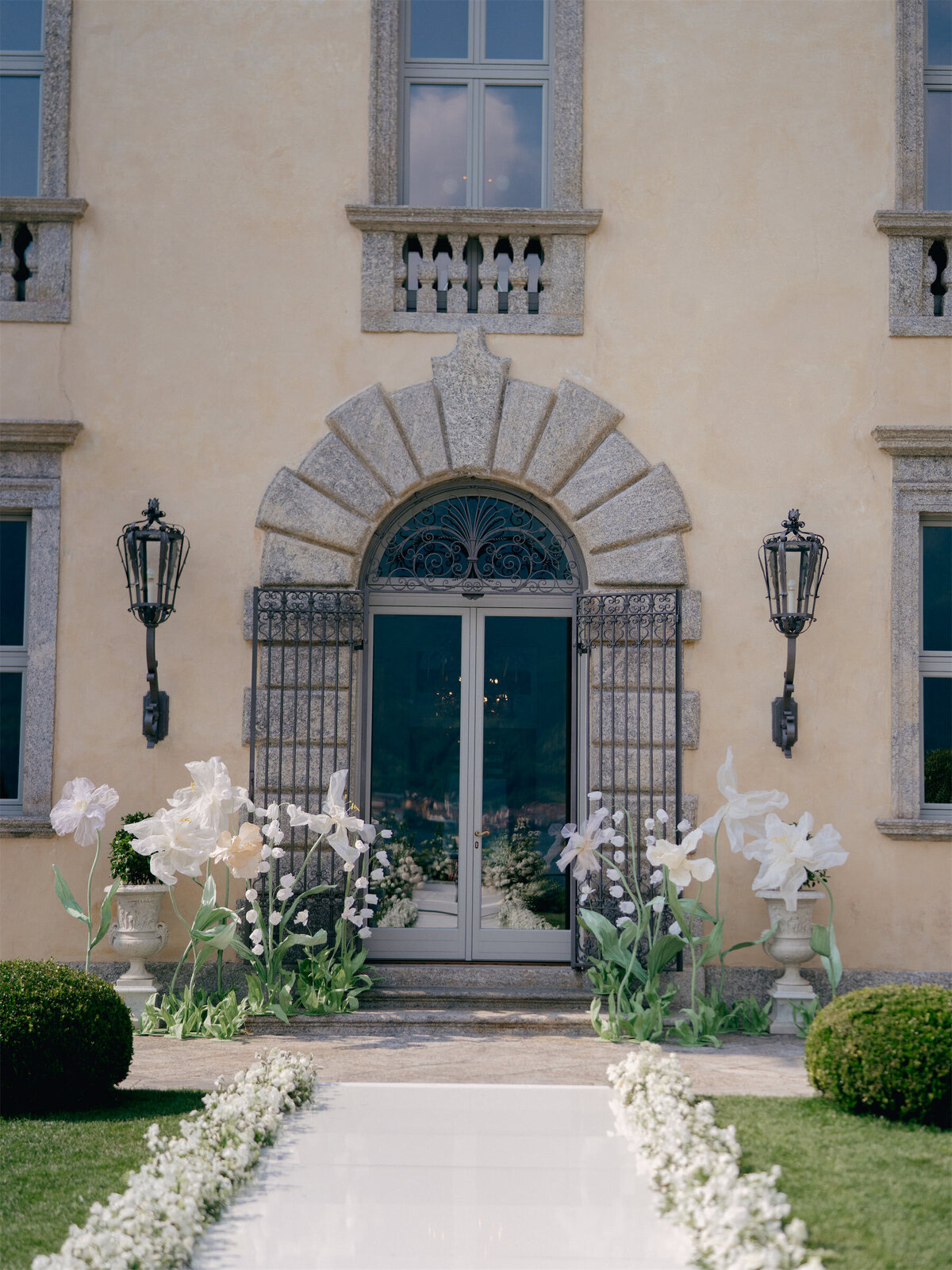 15-villa-balbiano-lake-como-wedding-max-owens-design