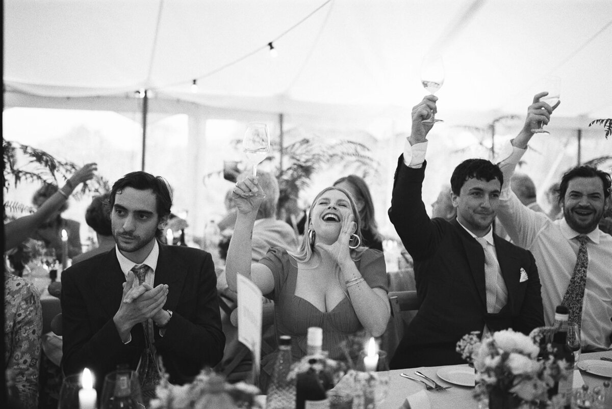 Summer-Estate-Wedding-In-English-Countryside52