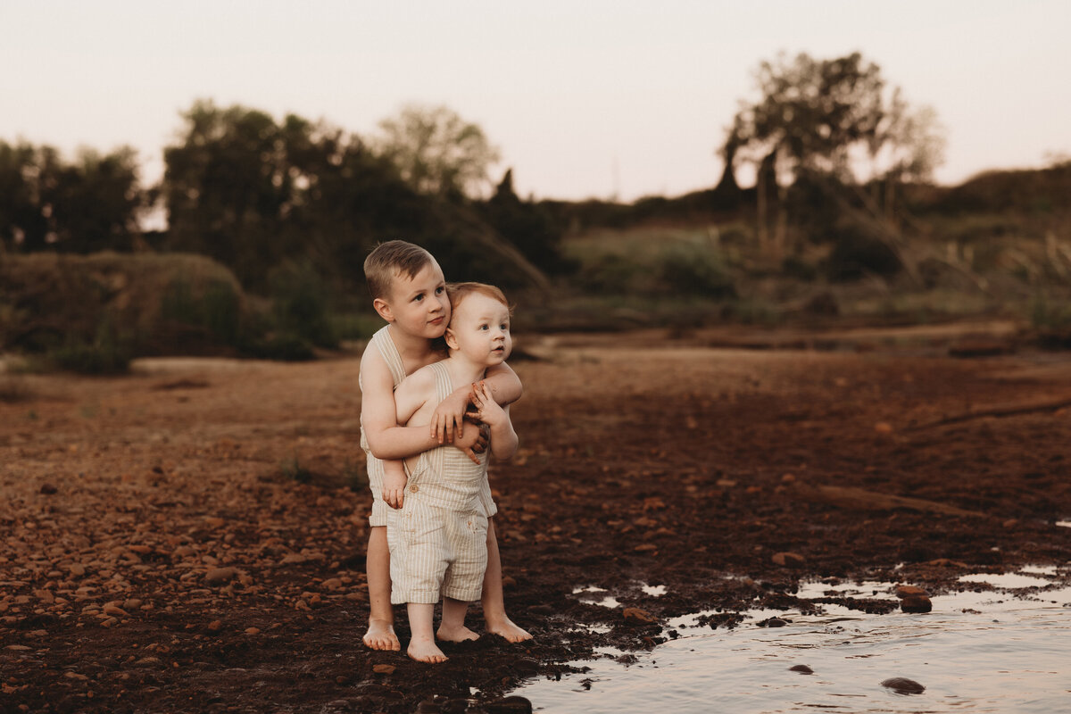246-KIM-Family-Soulful-Light-Images