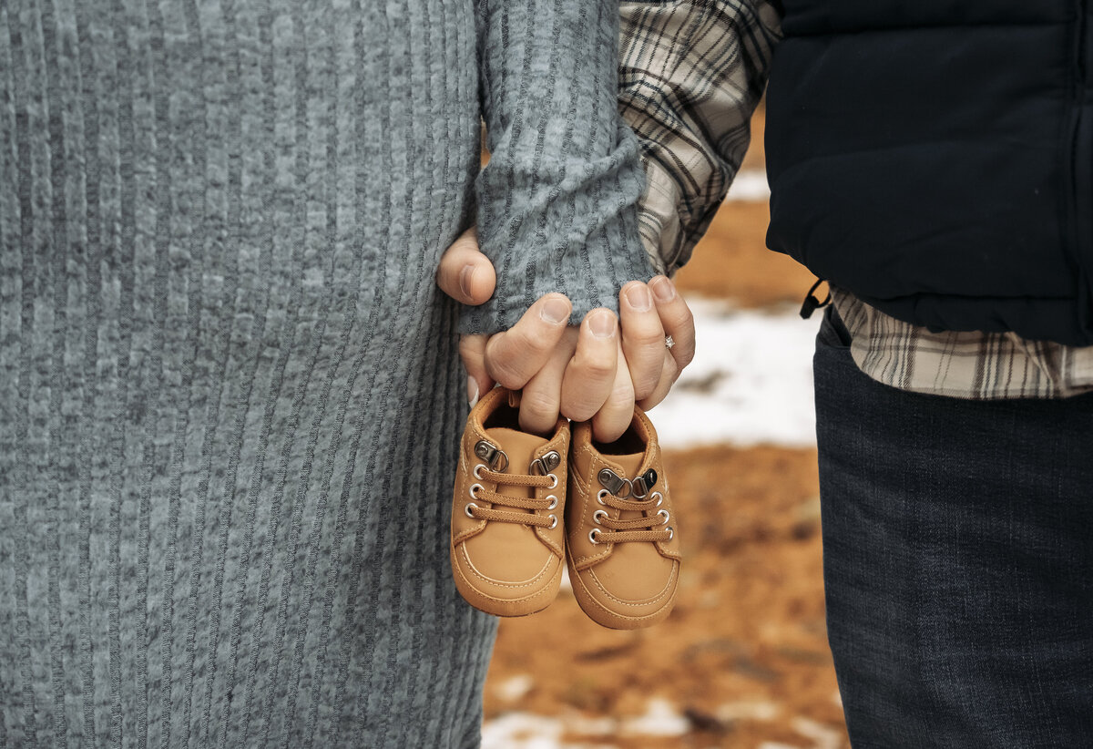 Buffalo, NY and Rochester, NY and WNY Maternity photographer. Newfane, NY Lockport NY Wilson NY Lewiston NY Amherst NY Medina NY Barker NY Williamsville NY East Aurora NY Maternity Photographer