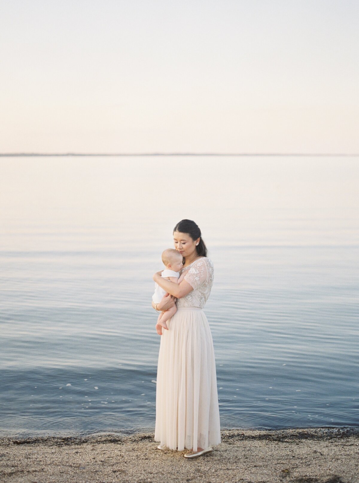 northern virginia baby milestone photographer family photo at the beach