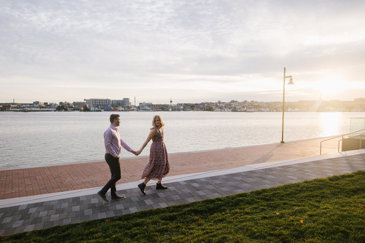 urban-row-photo-fells-point-engagement