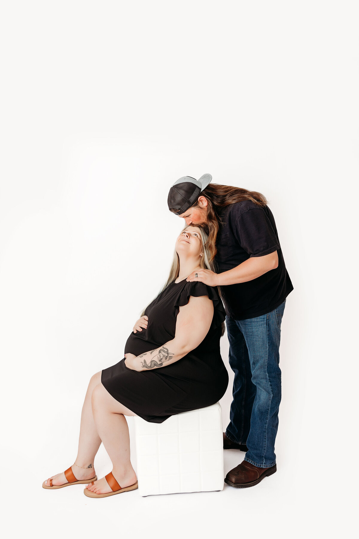 maternity photographer akron ohio
